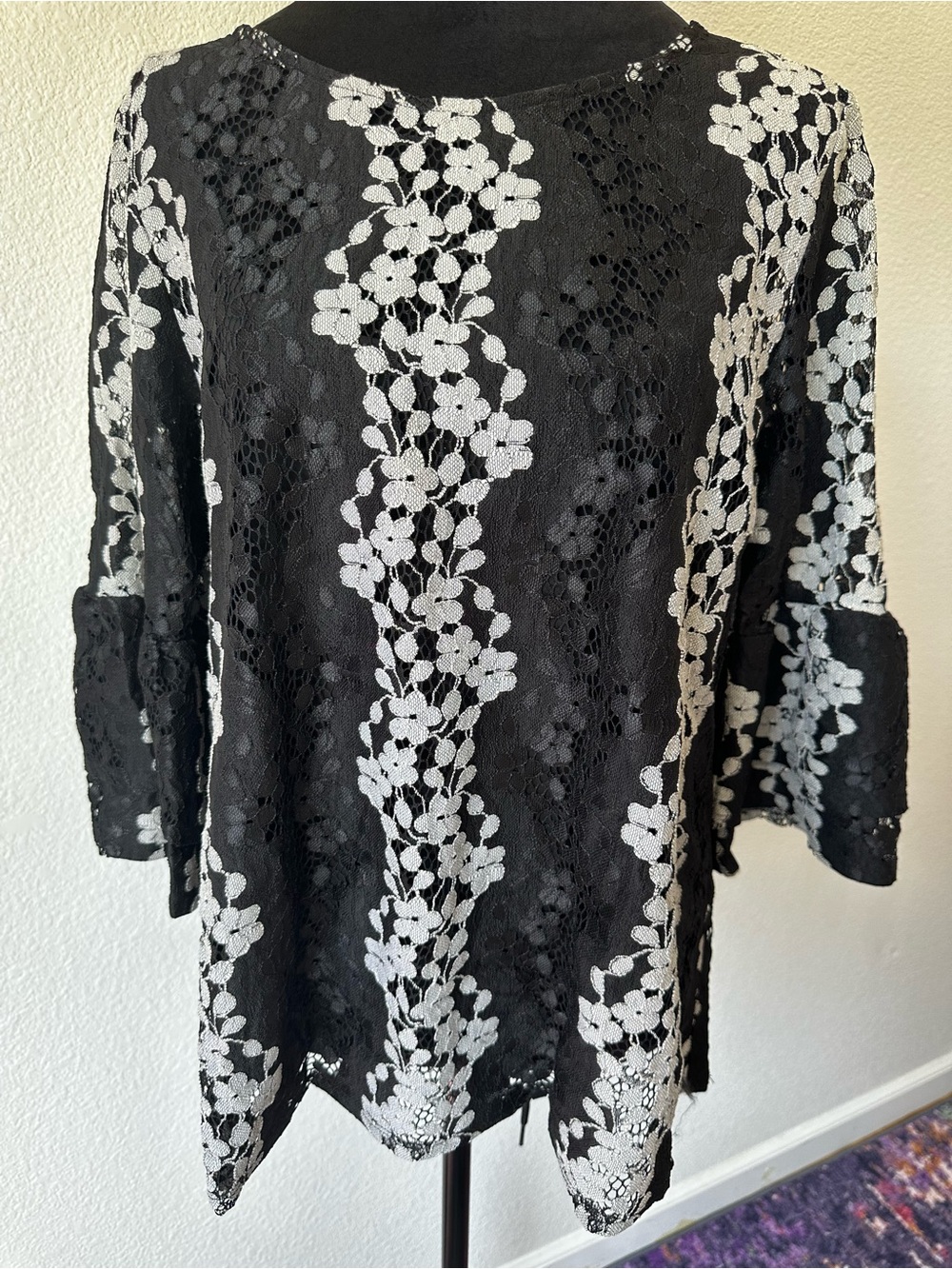 Alfani‎ Petite Black Floral Lace Bell Sleeve Top PL
